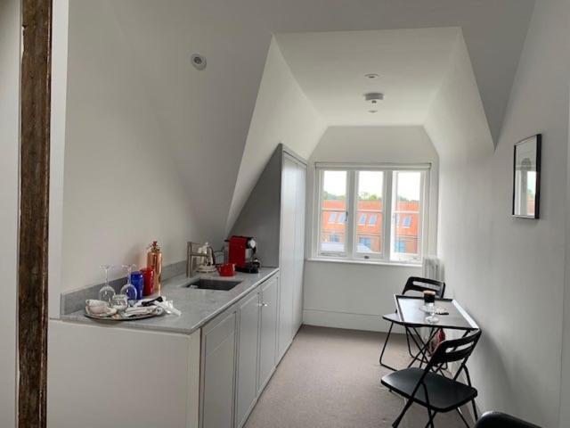 Montys Accommodation Lewes Exterior foto
